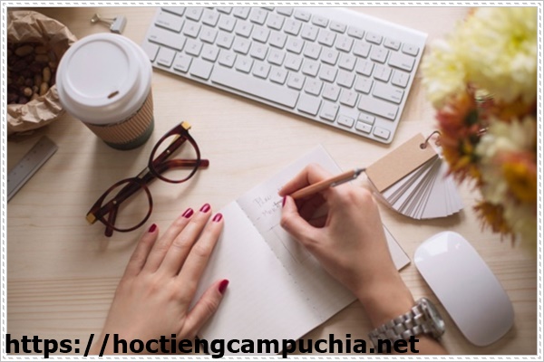 Tr&aacute;nh d&ugrave;ng từ kh&oacute; hiểu khi giao tiếp tiếng H&agrave;n