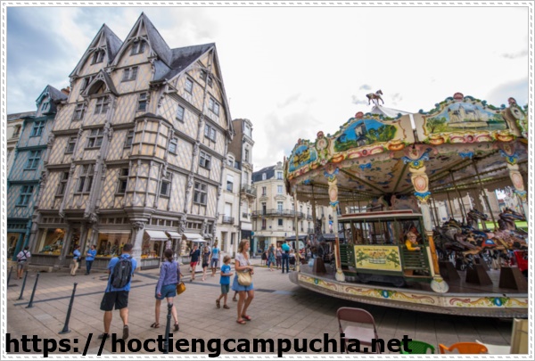 th&agrave;nh phố Angers thu h&uacute;t nhiều sinh vi&ecirc;n du học Ph&aacute;p