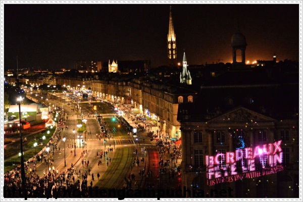 Khi du học Ph&aacute;p th&igrave; kh&ocirc;ng n&ecirc;n bỏ lỡ l&ecirc; hội rượu vang