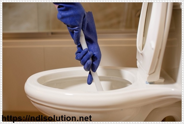 bồn cầu bị tắc