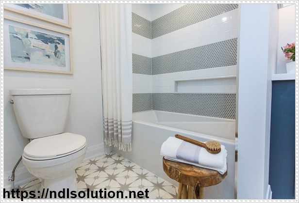 nh&agrave; vệ sinh bị tr&agrave;n