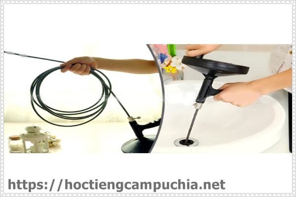 Cống nh&agrave; bếp bị nghẹt do đ&acirc;u