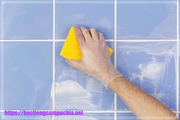 C&aacute;ch tẩy trắng ron gạch bằng x&agrave; ph&ograve;ng